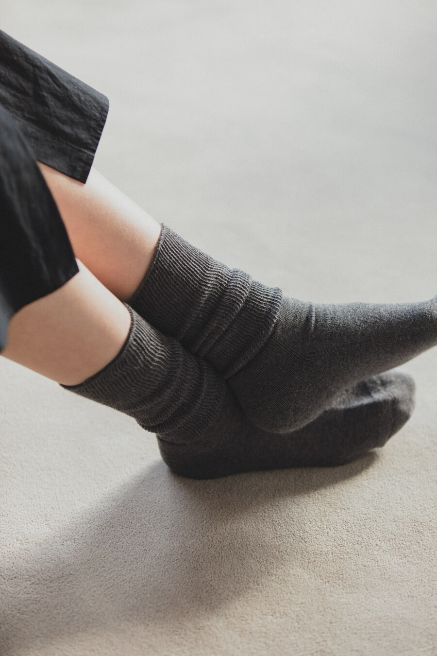 当たりつきギフト専用靴下のLUCKY SOCKS（ラッキーソックス）のRelax Pile Socks（リラックスパイルソックス）のダークグレー_image